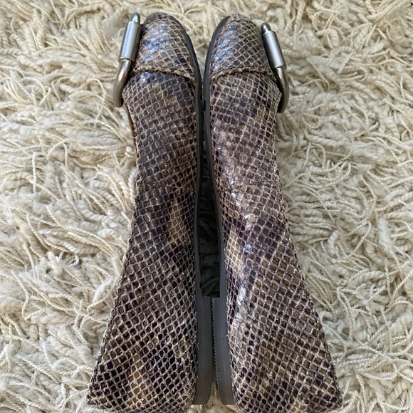Fossil Snake Reptile Print with Silver Buckles Slip-Ons Flats Women’s Size 5.5 - Picture 5 of 10